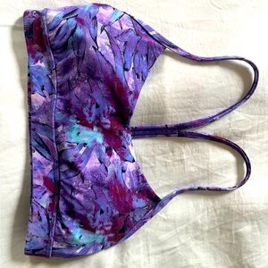 Lululemon floral sports bra never worn size 8